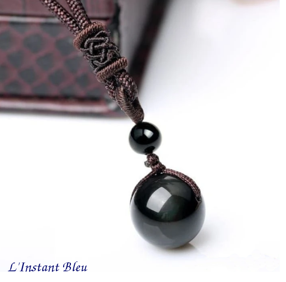 Pendentif Ethnique « Garuḍa » en Obsidienne Arc-en-ciel-4.1