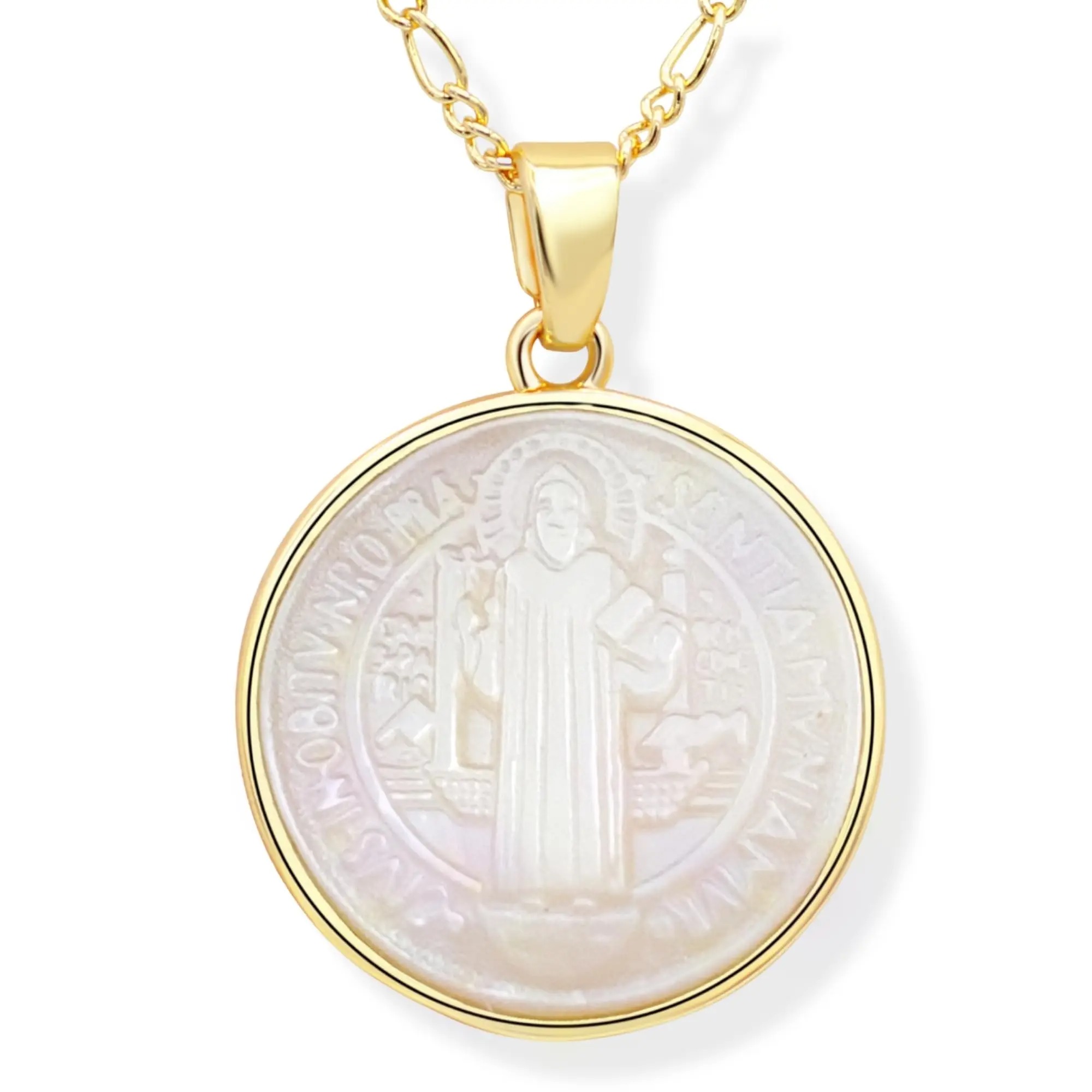 Pendentif Protection St Benoît en Coquillage-7