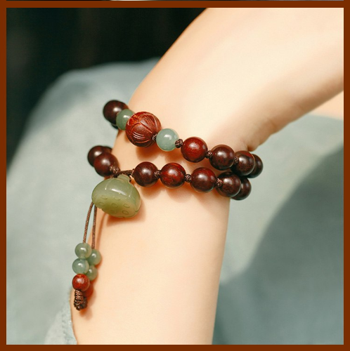 Bracelet Ethnique « Chandānā » Lotus Sacré - en Bois de Santal rouge et Jade naturel-5-