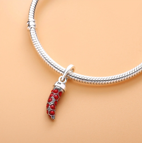 Charm « Śṛṅga » Corne d’abondance rouge ou bleue, en Argent Sterling-4