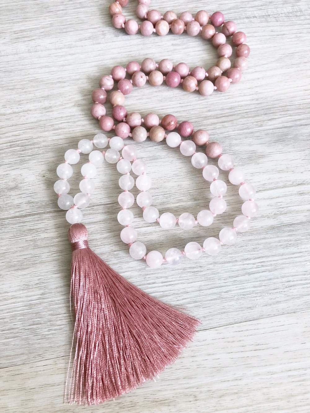 Collier-Rhodonite-rosequin-artz-collier-perles-108-Mala-colliers-nou-s-la-main-colliers-Taeesl-perles