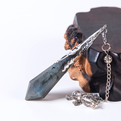Pendule de soin énergétique « Wicca » en Labradorite