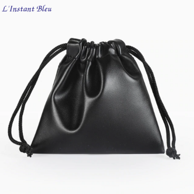 Pochette en Cuir végan noir « Somā » - 9x9 cm ou 11x12 cm
