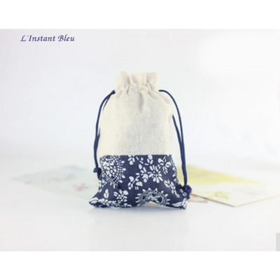 Pochette « Almora » 100 % Coton - 10x11 cm imprimé Fleurs bleues