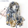 Echarpe style Bohème à fleurs « Aṣzāra » Pompons bleus-1.1