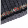 Echarpe ethnique « Kālī », Style Bohème Plumes et Pompons – mod 2-Détail