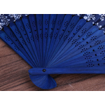 Eventail pliant « Nīlā » l’Instant Bleu, en Tissus et bois de Bambou-6