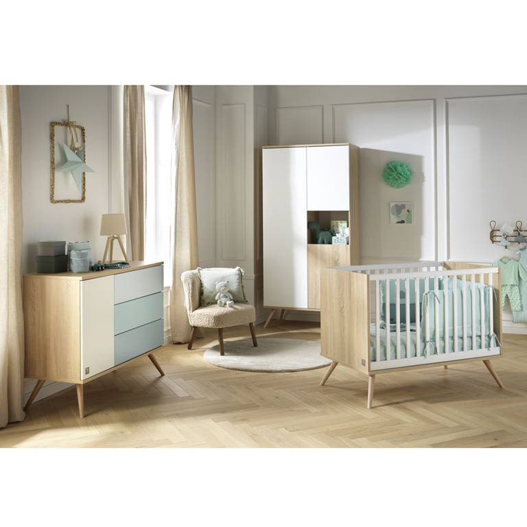 Chambre complète lit bébé évolutif commode à langer et armoire Sauthon Seventies Bois blanc et bleu