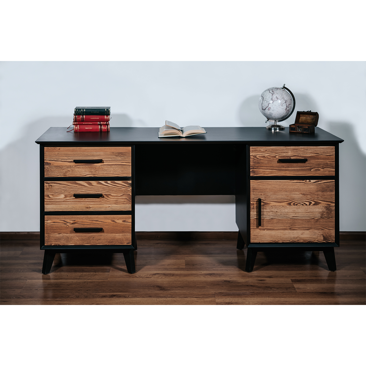 transilvania_noir_bureau-double_ambiance