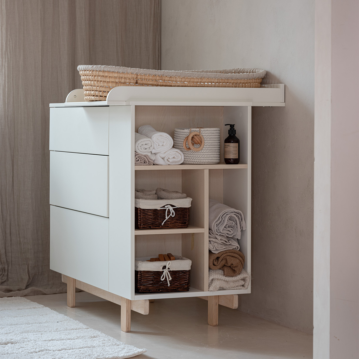 basic_romy_woodluck_blanc_commode_a_langer_5