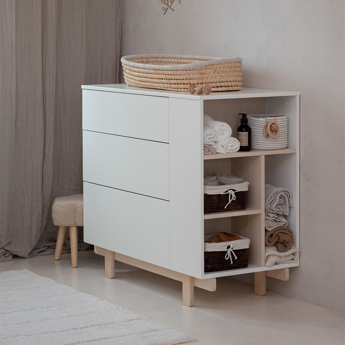 basic_romy_woodluck_blanc_commode_6