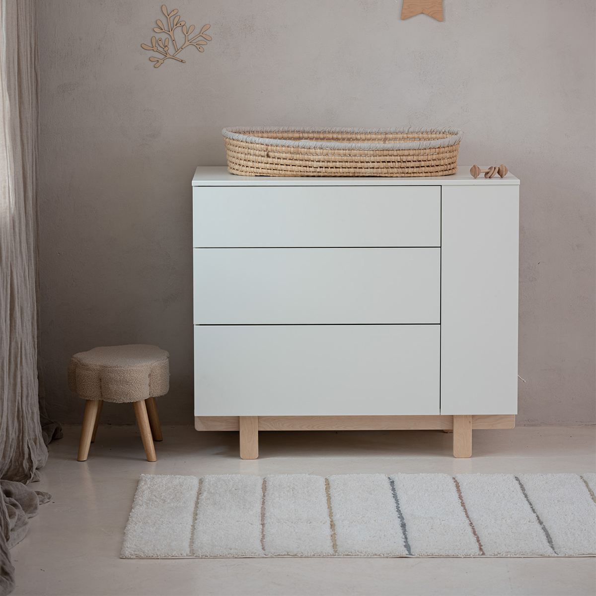 basic_romy_woodluck_blanc_commode_4