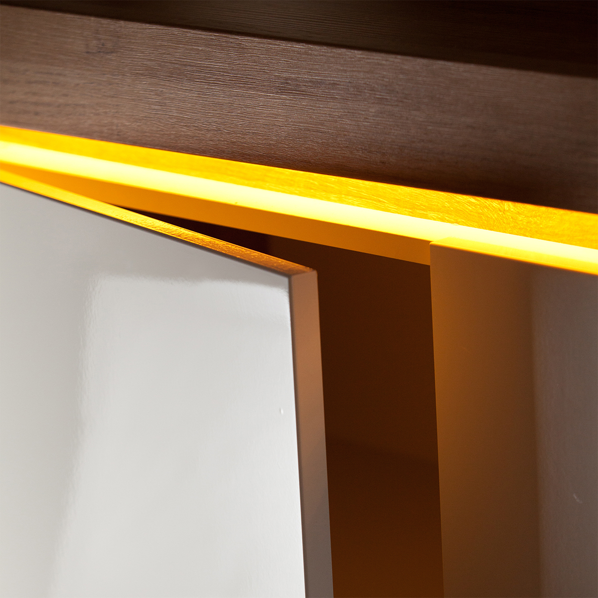 THK-3_teo_blanc_bois_buffet_2_portes_4_tiroirs_2