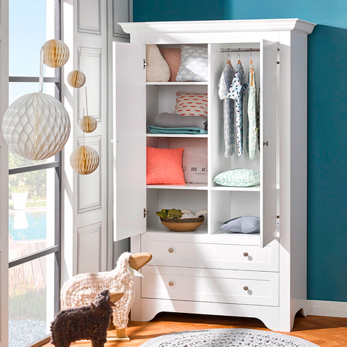 provence_occitane_armoire_ouverte