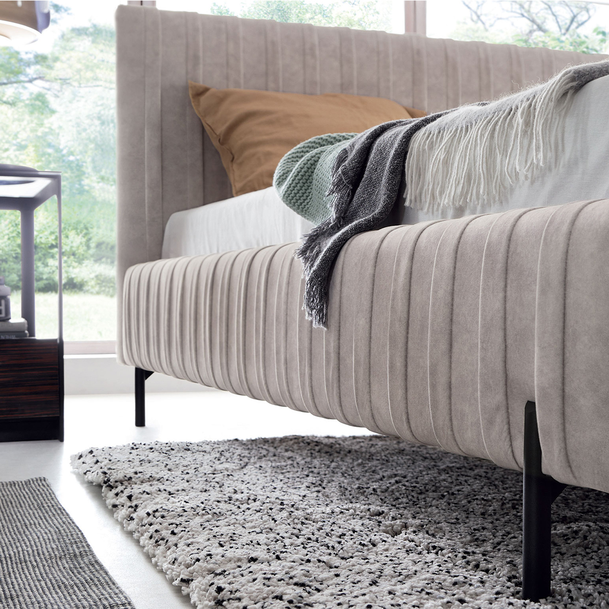 petits-meubles_ori_lit_coffre_160-180x200_18REL_beige_4