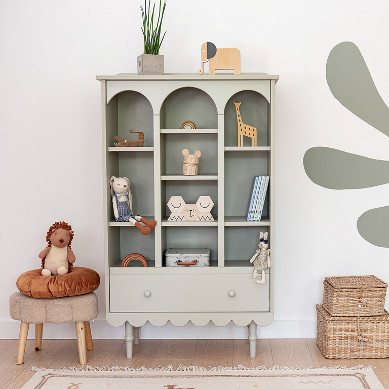 babushka-woodluck-olive-bibliotheque-4