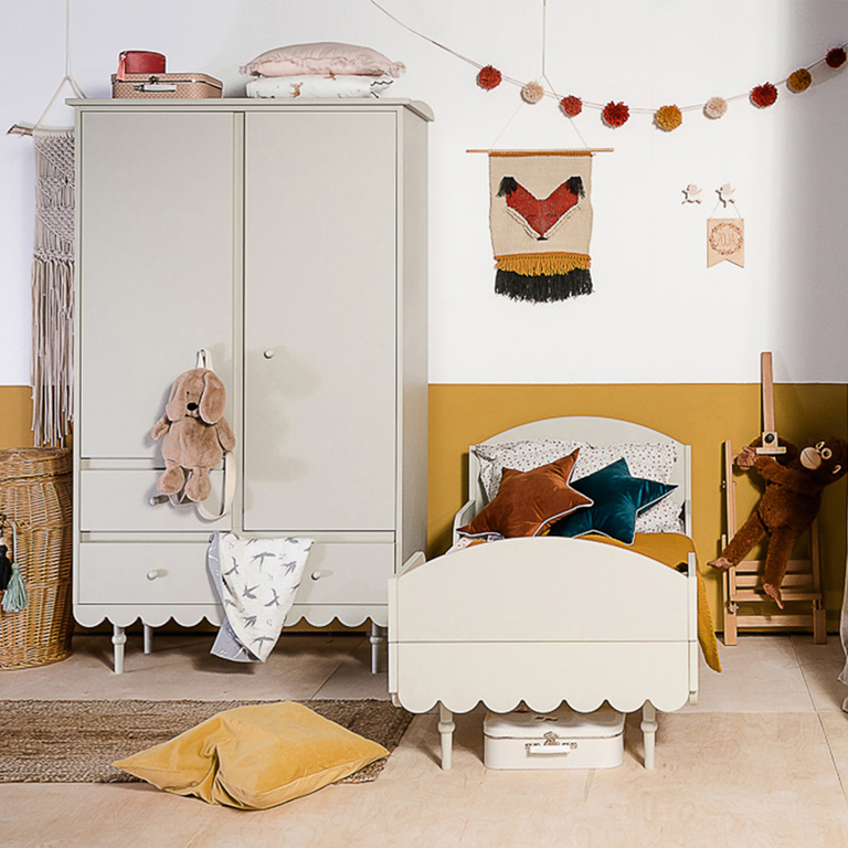babushka-woodluck-olive-armoire-2-portes-4