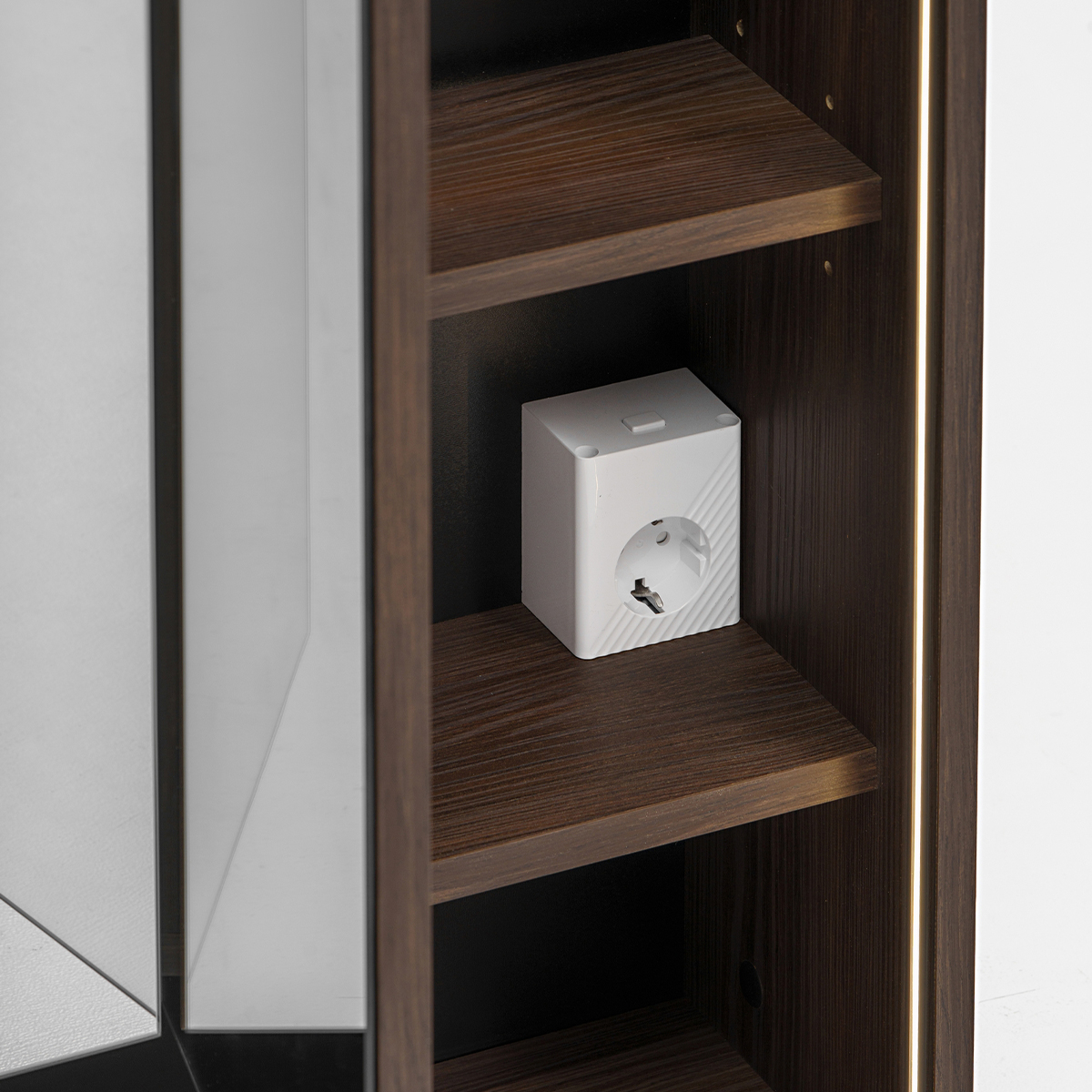 petits-meubles_salle_de_bain_moka_marron_fonce_detail_miroir_3