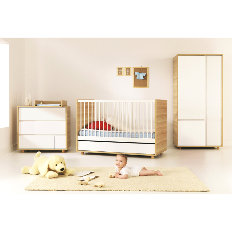 Chambre complète lit bébé évolutif commode à langer armoire Vox