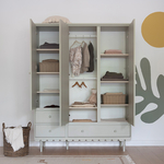 babushka-woodluck-olive-armoire-3-portes-5