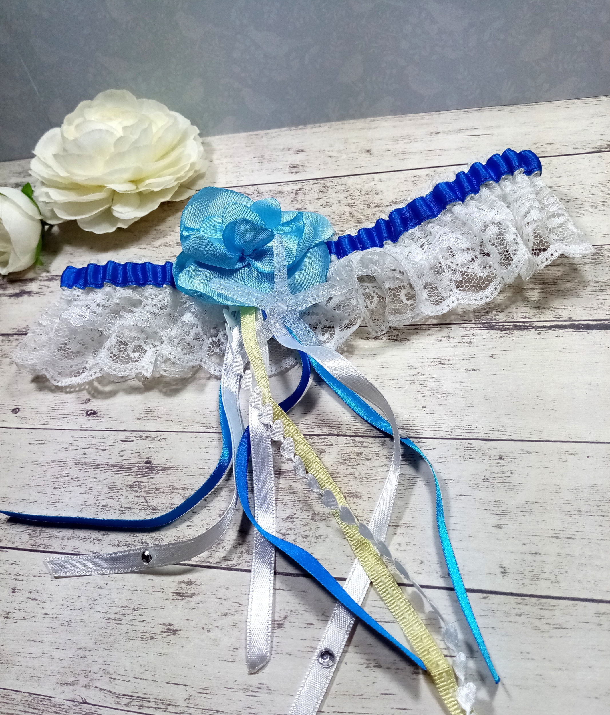 Jarretière mariée bleue coquillage dentelle satin fait main