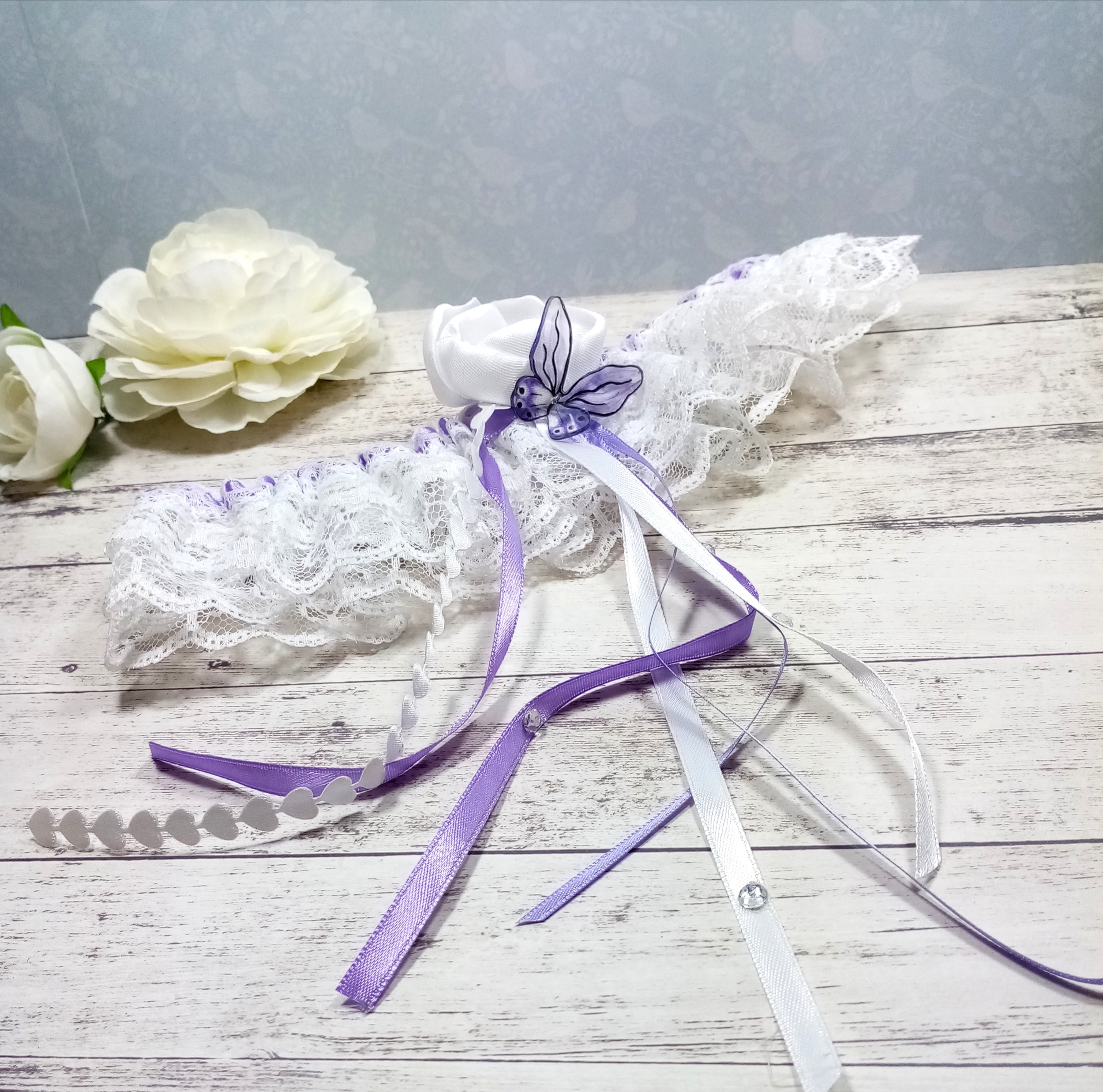 Accessoire de mariée personnalisé papillon dentelle mauve blanc