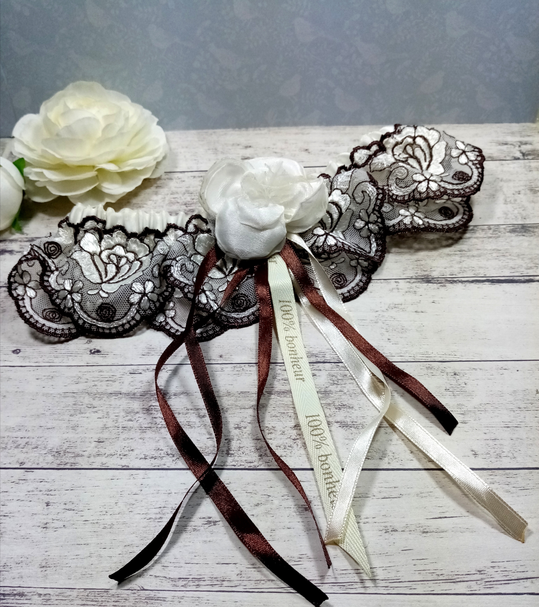 Accessoire mariée dentelle de Calais ivoire mariage fait main