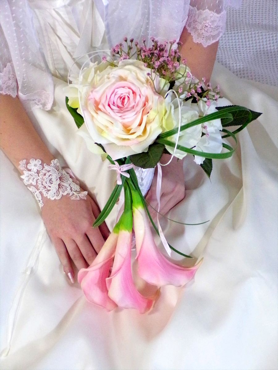 Bouquet de mariée romantique rose poudré