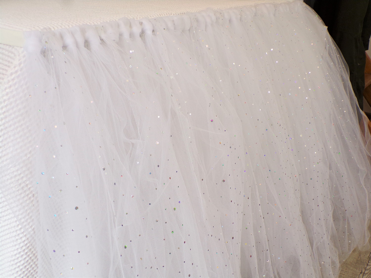 Jupe De Table En Tulle Blanc - 183 X 78 Cm - Pour Mariage, Anniversaire, Baptême, Noël - Fermeture Velcro