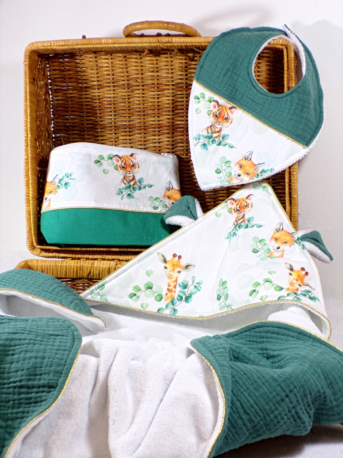 cadeau de naissance mixte savane artisanal original utile
