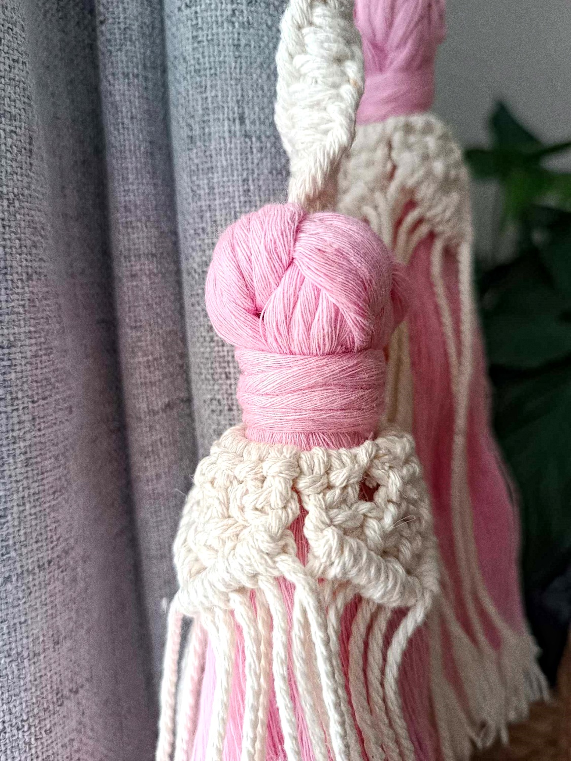 embrasse à rideaux macramé pompons fait main