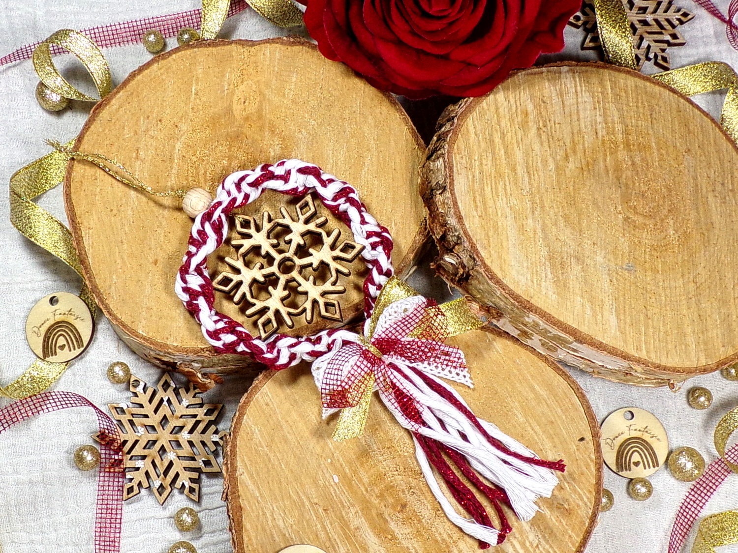 couronne noel macramé rouge blanc flocon