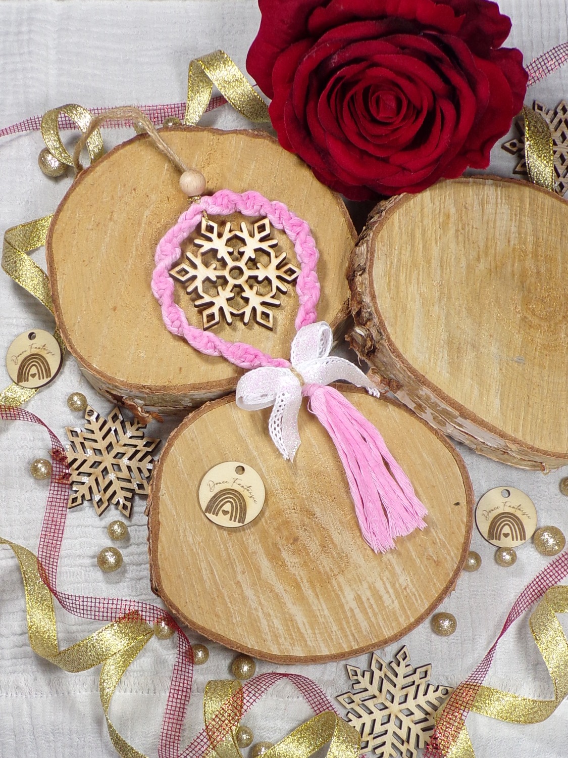 couronne sapin noel bohème rose flocon neige