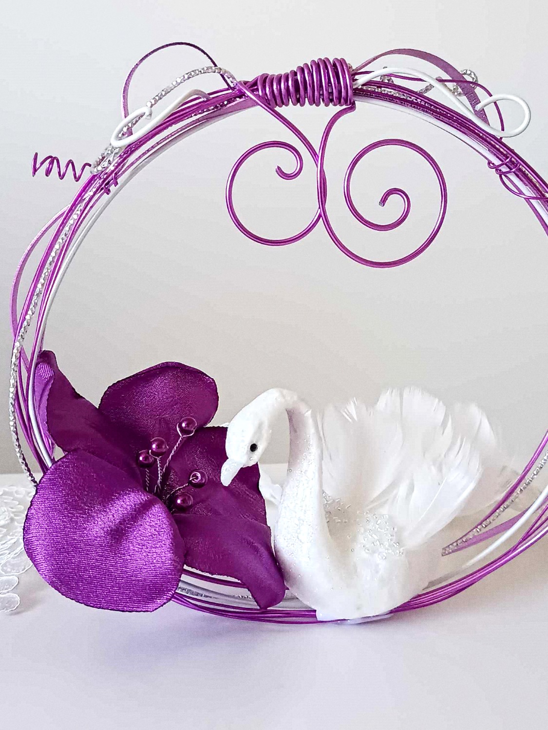 porte alliances panier fleurs violet parme blanc mariage