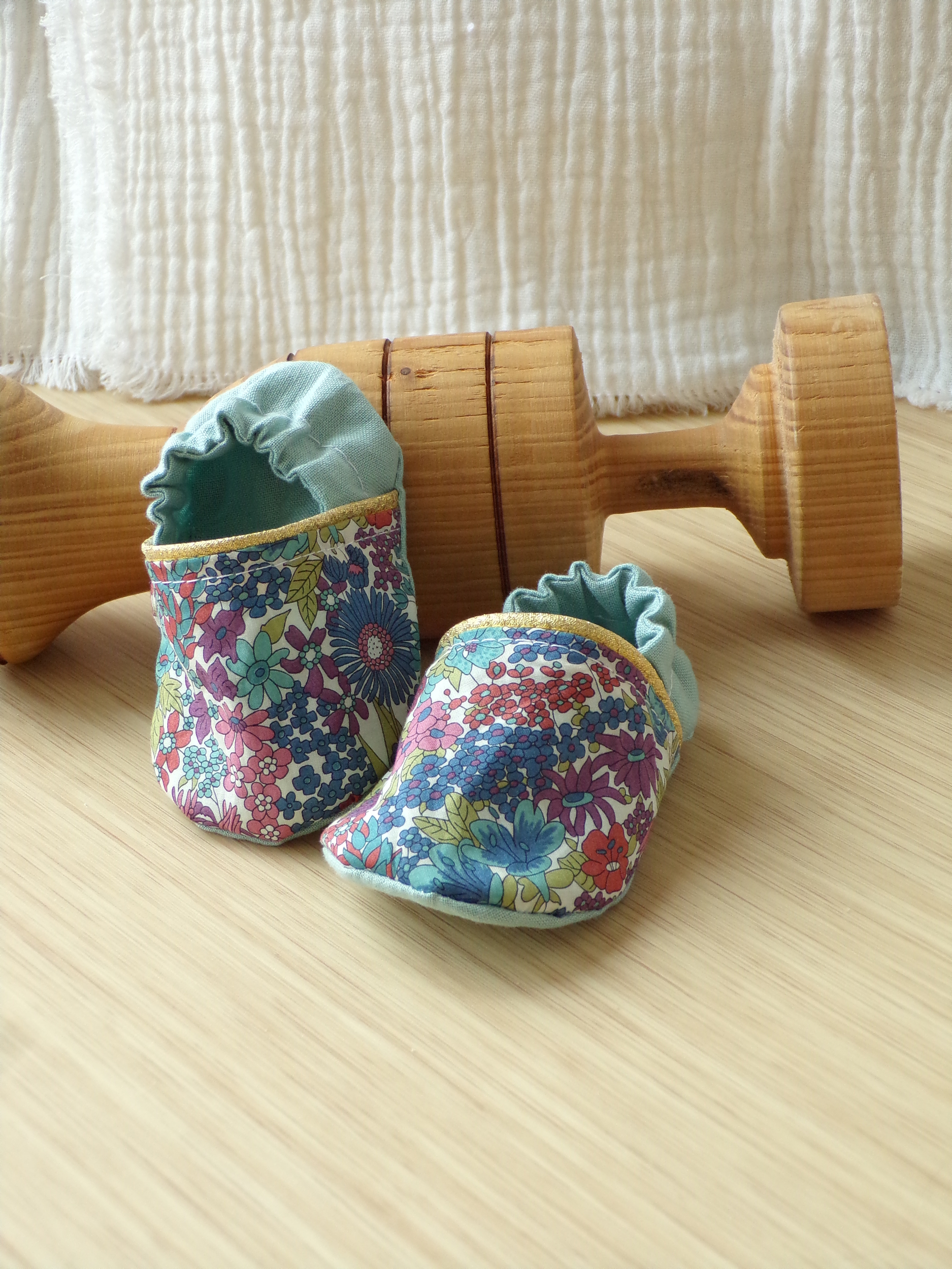 chaussons souples bébé liberty vert menthe