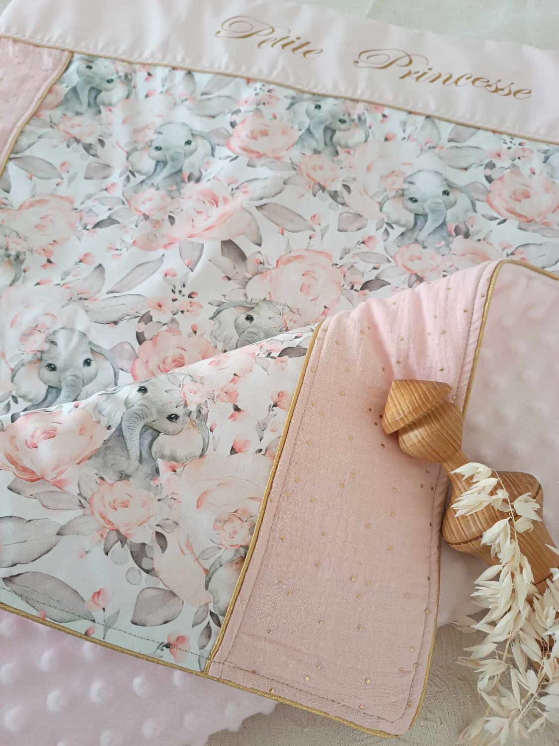 couverture polaire bébé éléphant rose