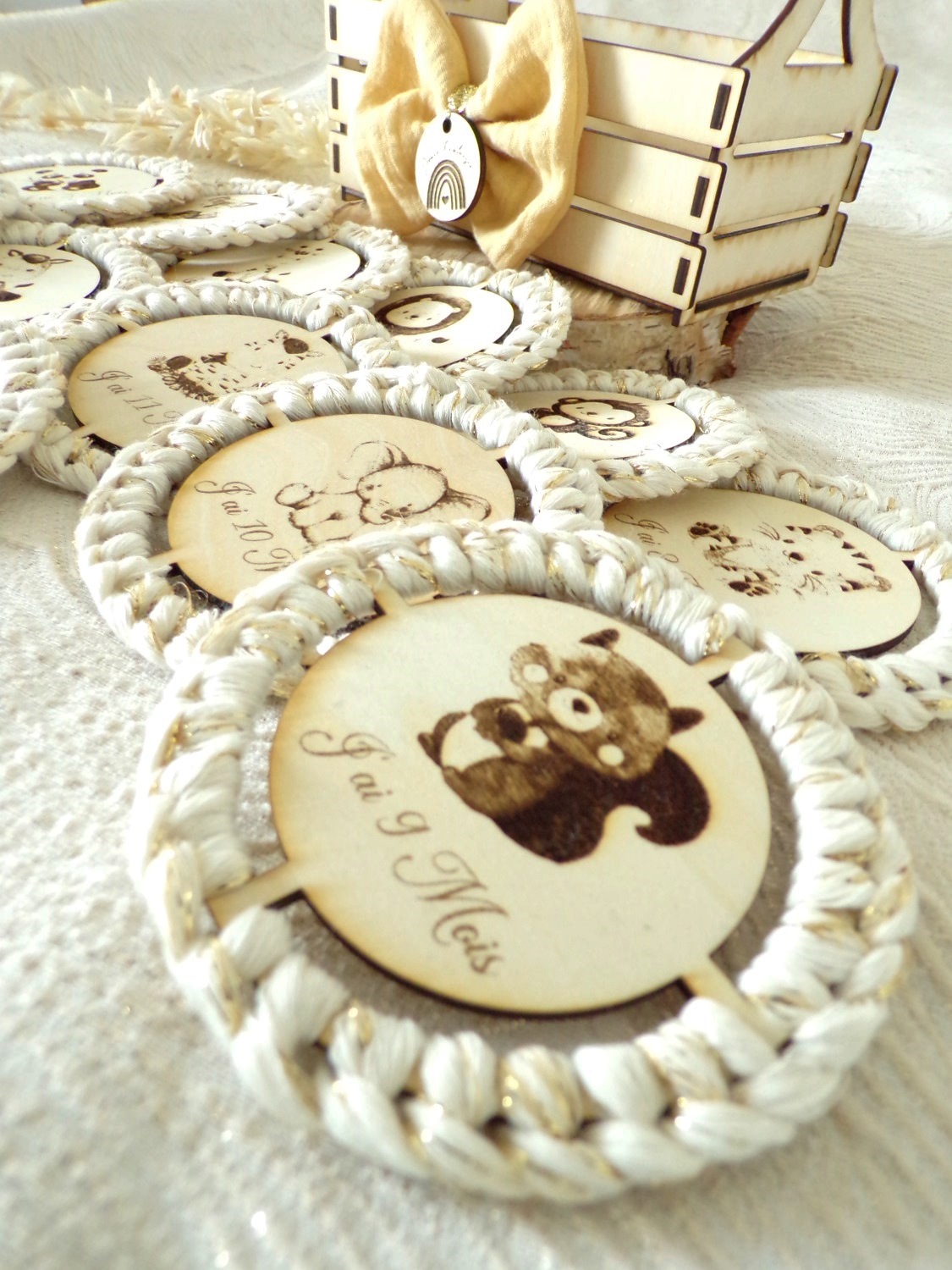 boite cadeau naissance mixte animaux artisanal bavoir cartes étape