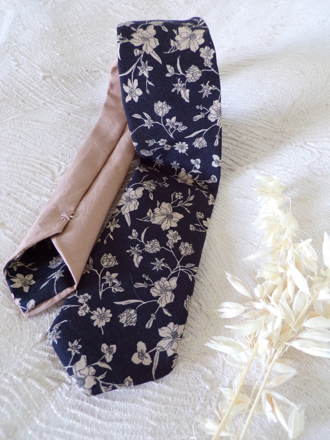 cravate noir fleur homme fait main