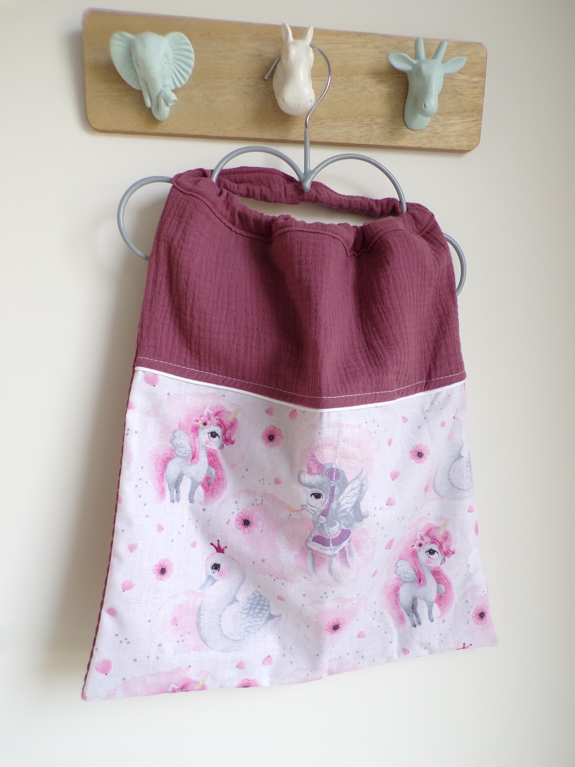 serviette cantine licorne élastique éponge rose