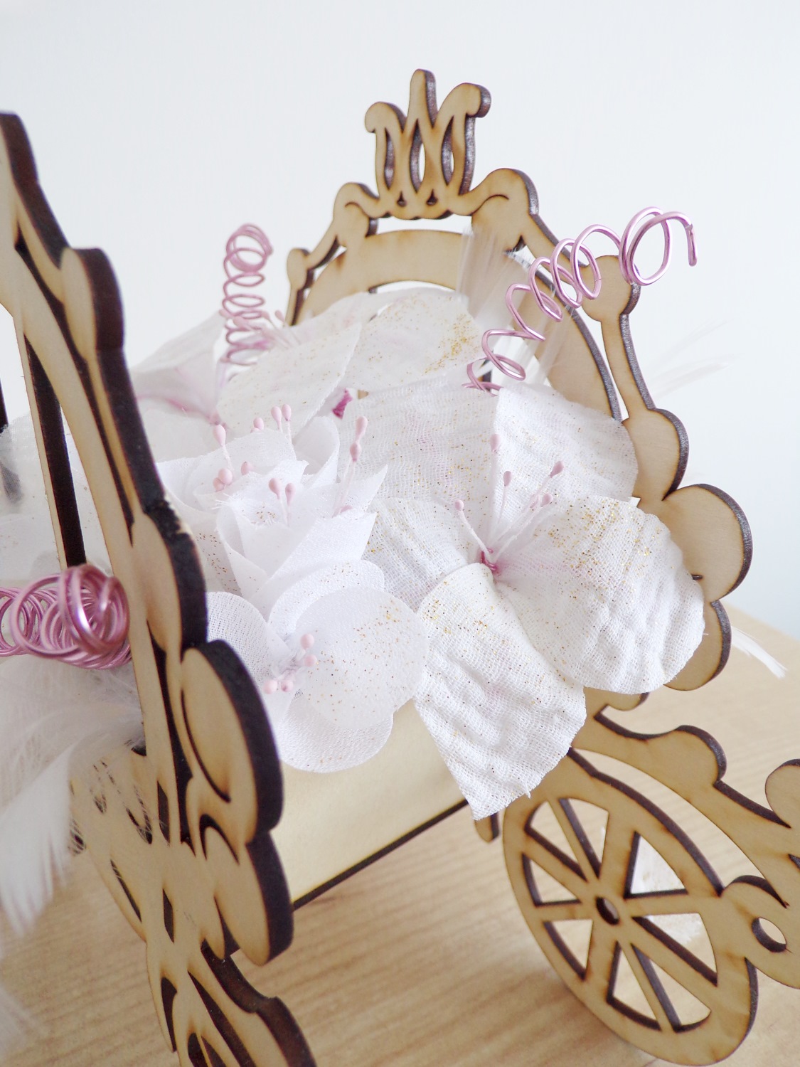 mariage bapteme princesse carrosse fait main bois dentelle personnaliser