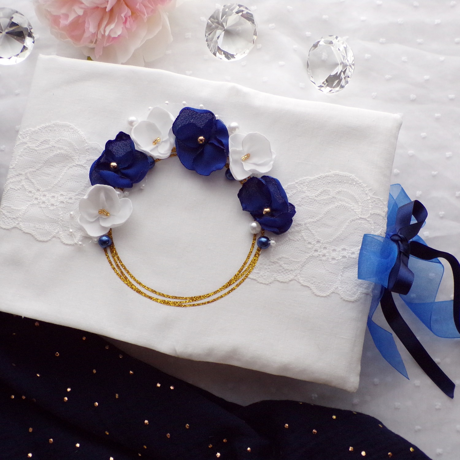 accessoire mariage bleu royal dentelle perles doré blanc