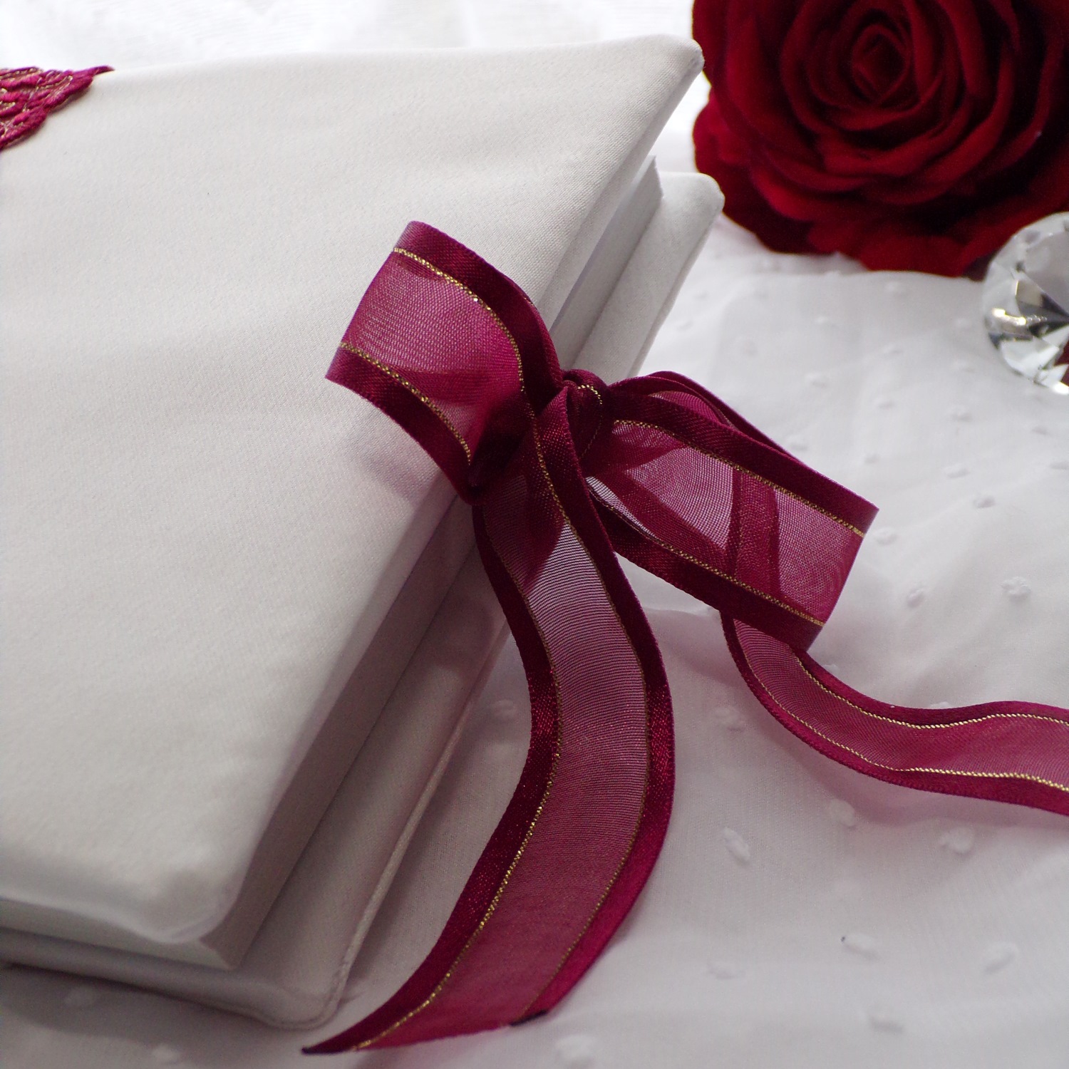 livre mariage personnaliser rouge blanc doré