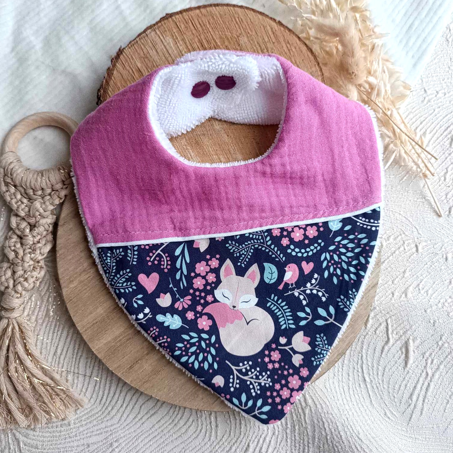 bavoir naissance renard endormi rose