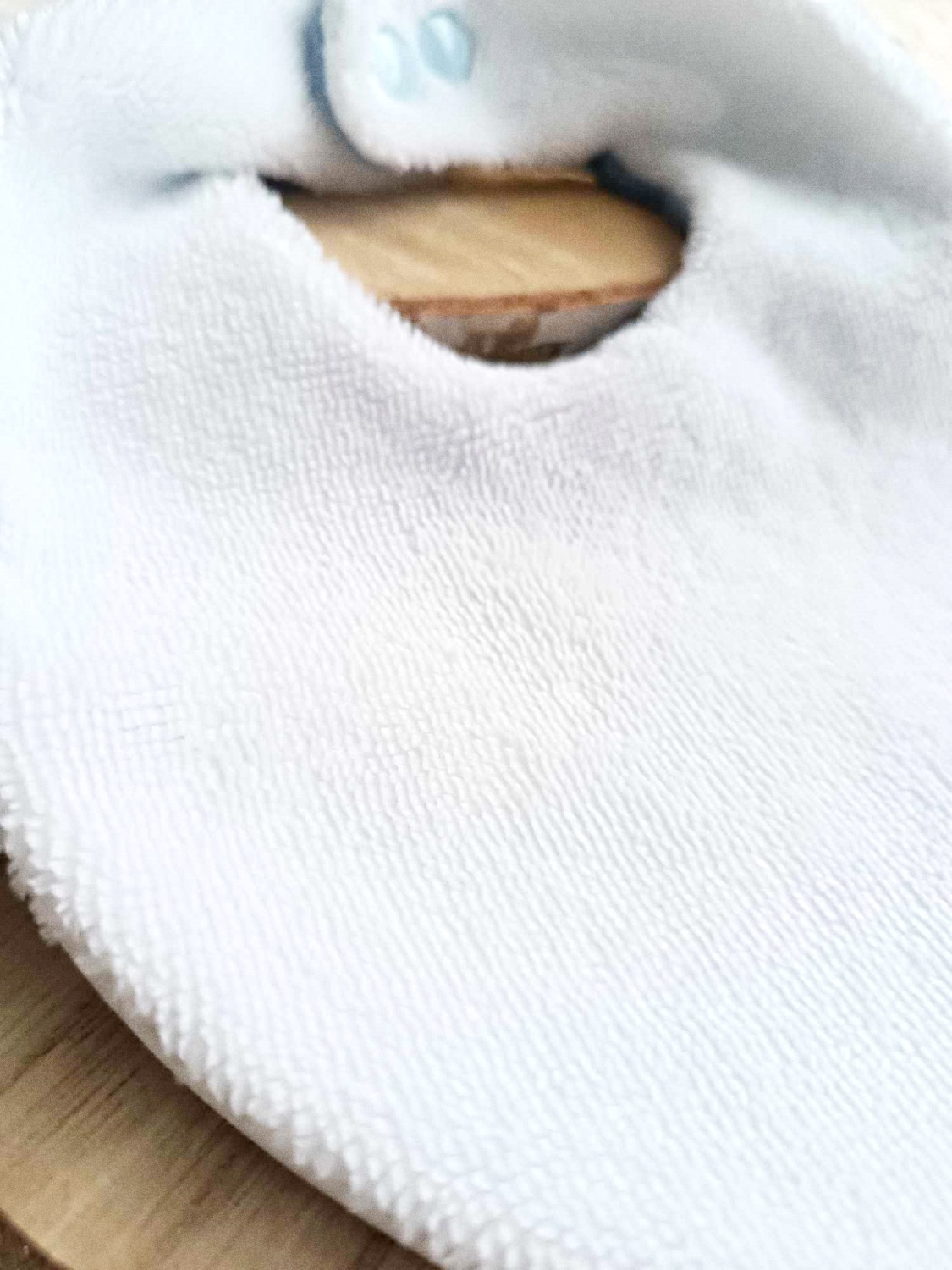 bavoir éponge bambou lapin