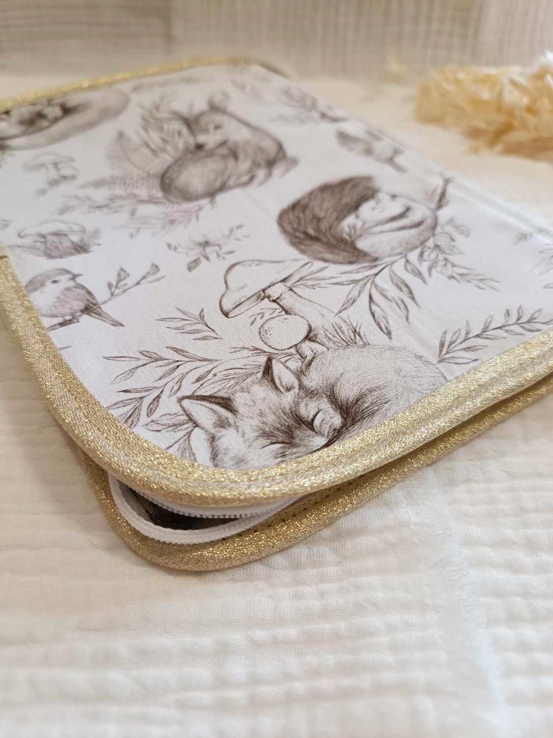 protège carnet de santé animaux foret personnaliser fait main