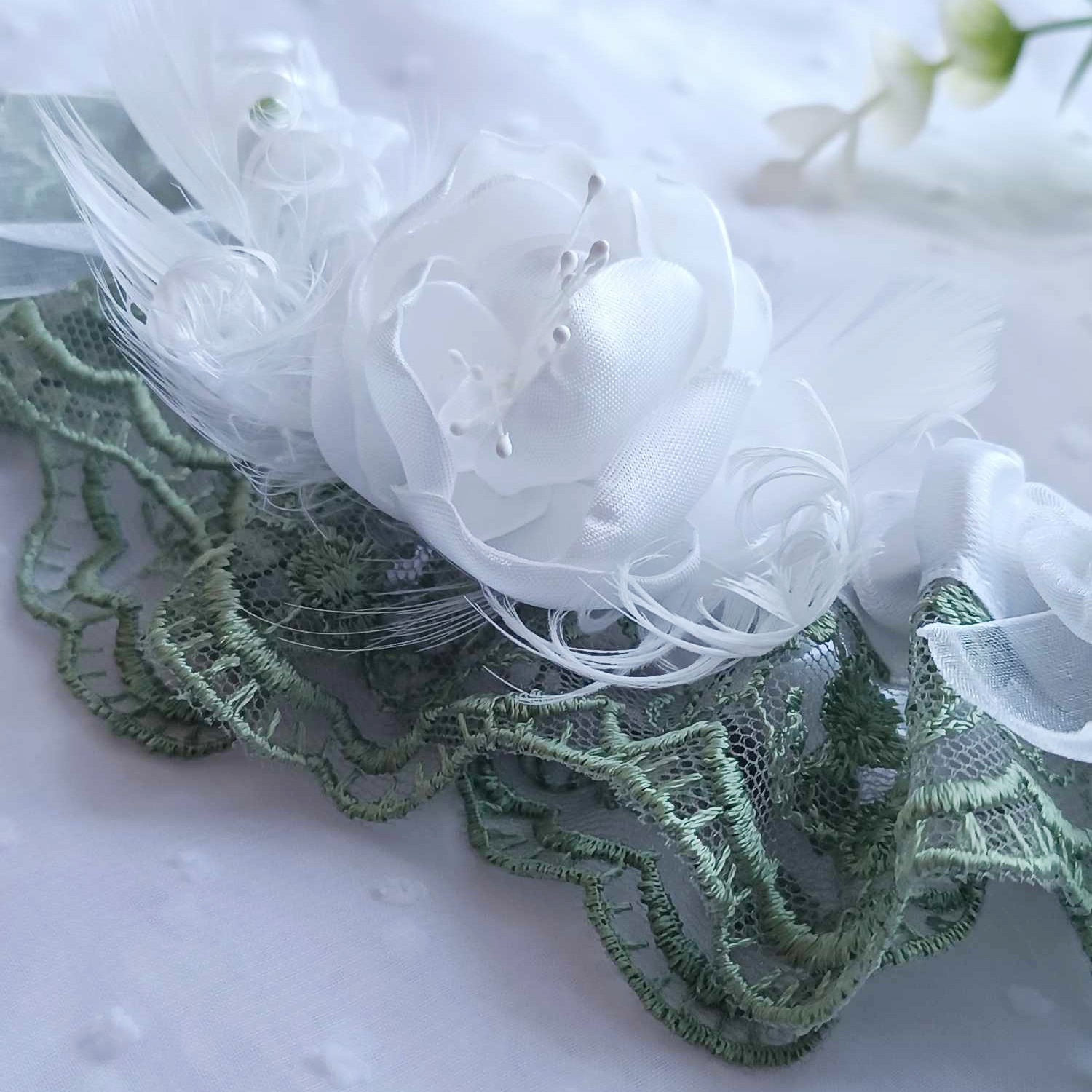 accessoire mariage vert sauge blanc dentelle