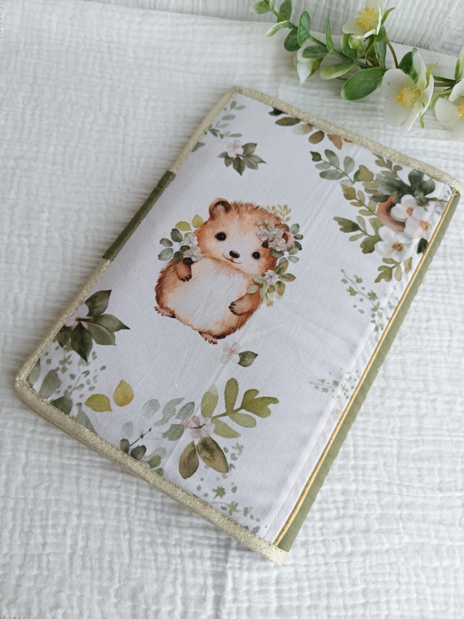 protege carnet sante animaux foret lapin fait main