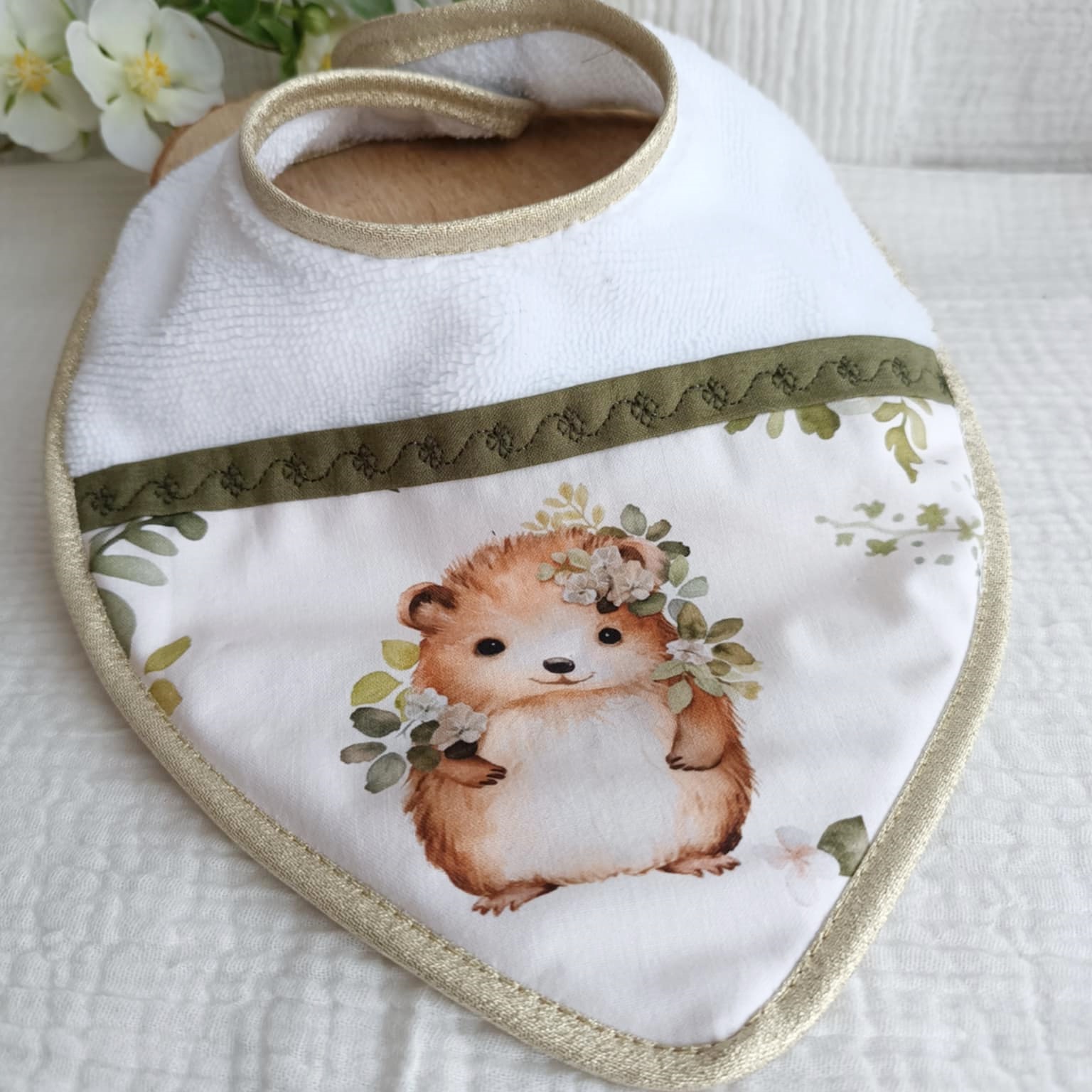 bavoir naissance hérisson foret enchantée
