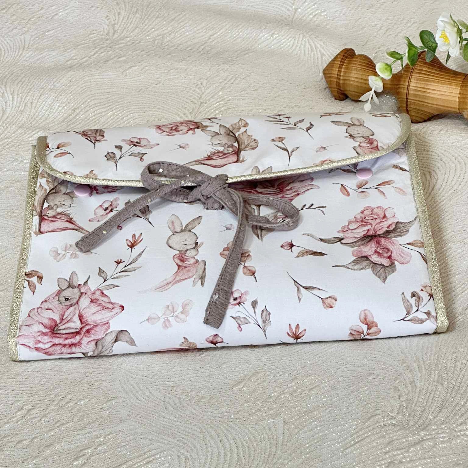 tapis change bébé personnaliser artisanal doucefantaisie cadeau naissance