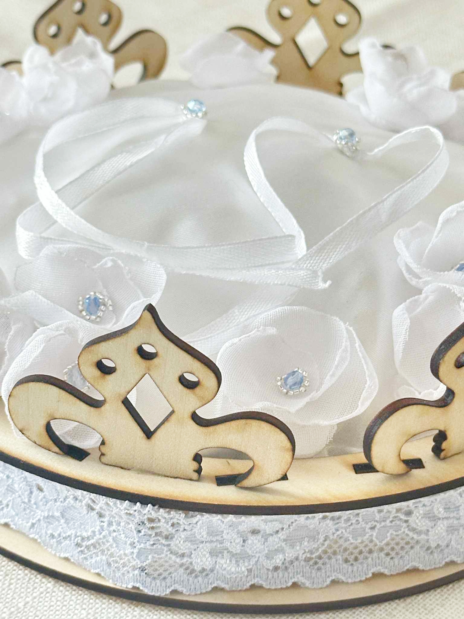 accessoire mariage bleu fait main couronne bois satin